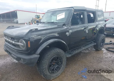 2022 Ford Bronco Outer Banks z USA, uszkodzony, nr VIN 1FMDE5BH2NLB90663